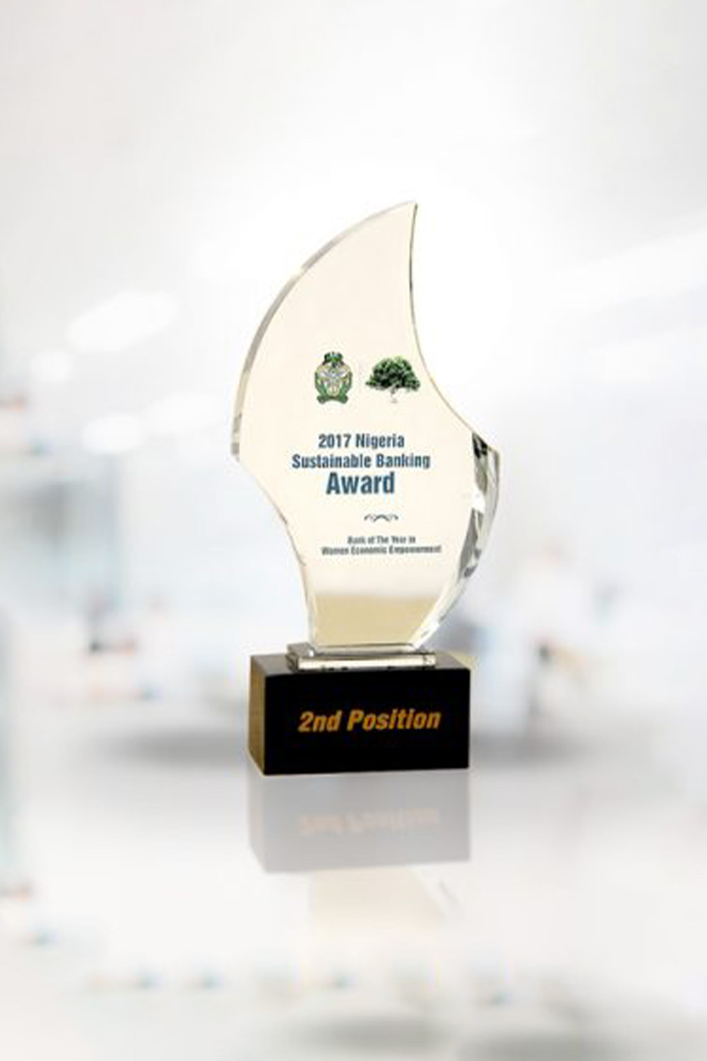 Fidelity-2017-NIGERIA-SUSTAINABLE-BANKING-AWARD2
